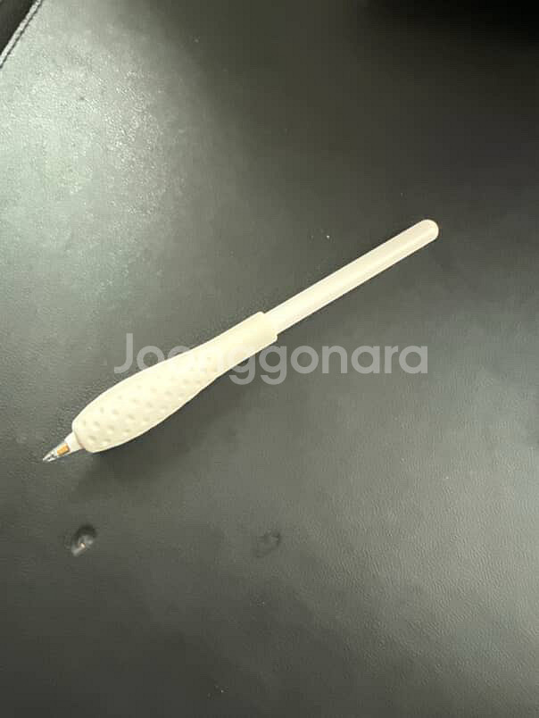 아이패드 에어 5세대 64GB 와이파이 판매합니다--6