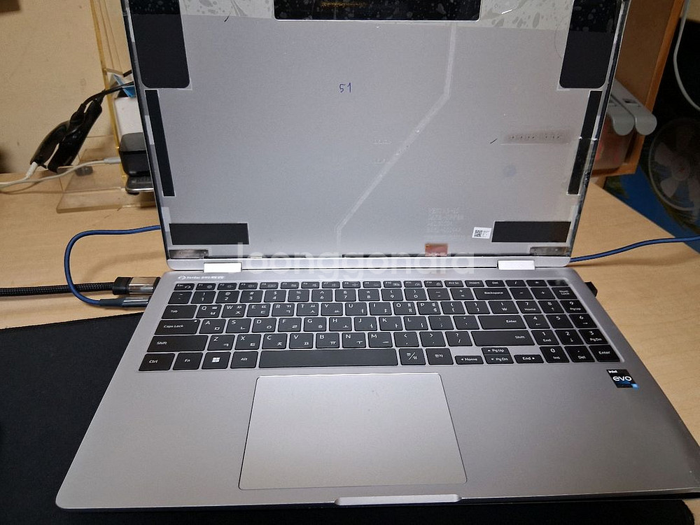 삼성 갤럭시북3 360 고장 부품용 터치스크린 노트북 팝니다--2