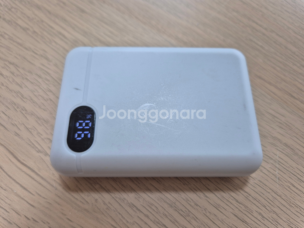 리큐엠 고속충전 보조배터리 10000mAh 및 여러 보조배터리 판매합니다.--0