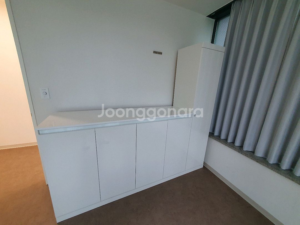 화이트 수납장 옷장 세트--1