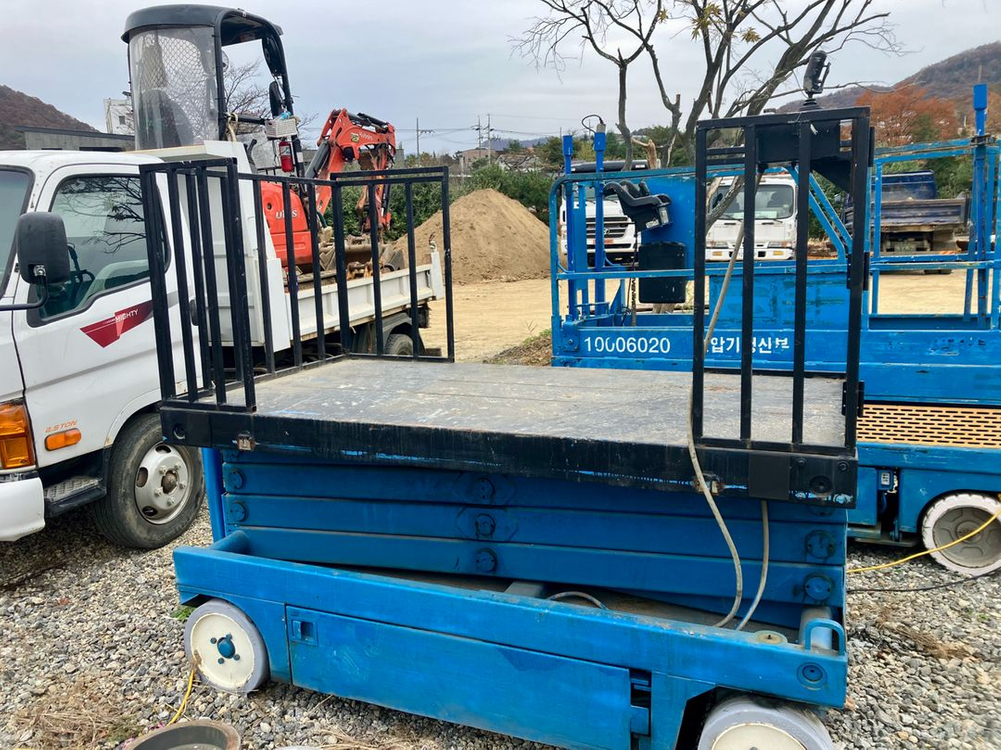 미국 업라이트 대형 고소작업대 리프트 렌탈--1