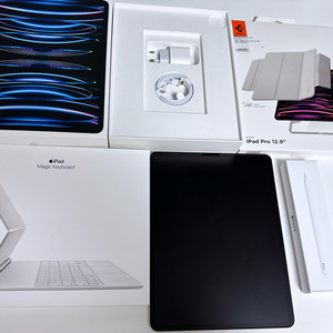 아이패드 프로 6세대 12.9 M2 128g wifi + 매직키보드(화이트) + 애플 펜슬 2세대 S급