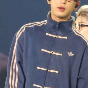 (보넥도 명재현, 이한 등 착용) 중티다스 아디다스 차이나 져지 이미지