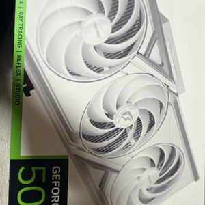 RTX5080 컬러풀 불칸 화이트 신품급