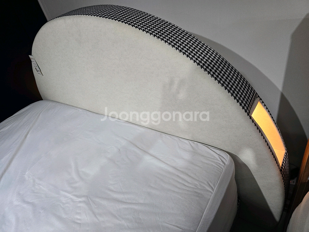 기능성 원단의 예쁜 침대 프레임 SS--3