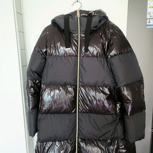 에르노 패딩55사이즈.새옷.가격조정