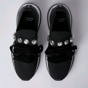 슈콤마보니 뉴넬라 스니커즈 블랙 260