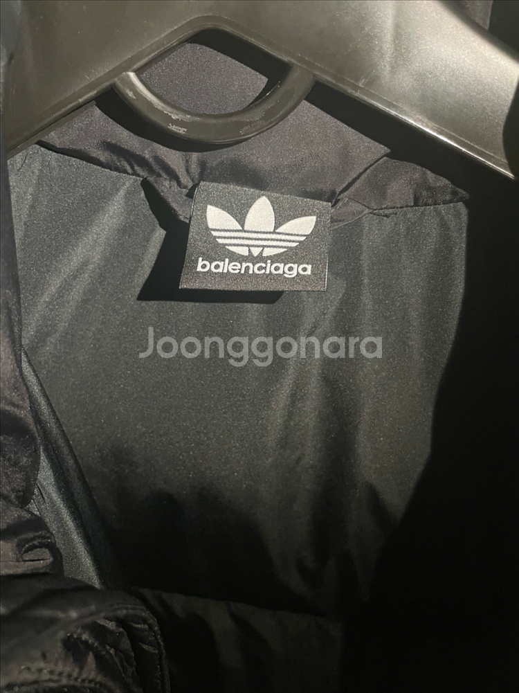 발렌시아가 아디다스 패딩--7