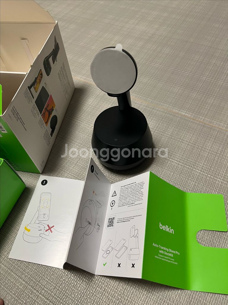 벨킨 독킷 오토트래킹 스탠드 프로 MMA008--3