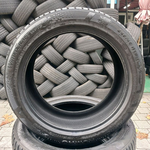 245 45 19/275 40 19 금호타이어 (윈터타이어) 한대분 팝니다 (임판급타이어)