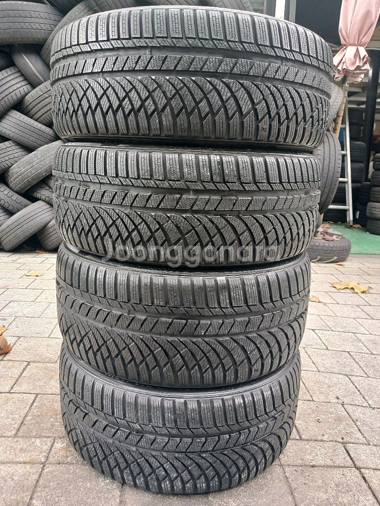 245 45 19/275 40 19 금호타이어 (윈터타이어) 한대분 팝니다 (임판급타이어)--1