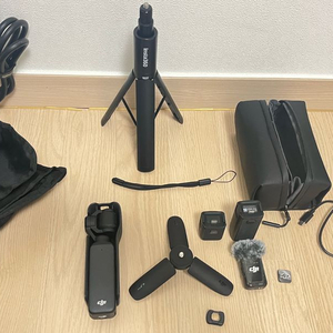 DJI 오즈모 포켓3 크리에이터 콤보 + 인스타 360 셀피스틱