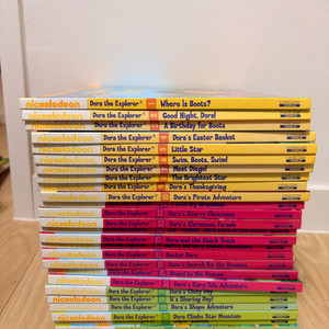 도라 익스플로러 DVD 세트 시즌1-시즌3 + 책 30권 및 오디오 CD