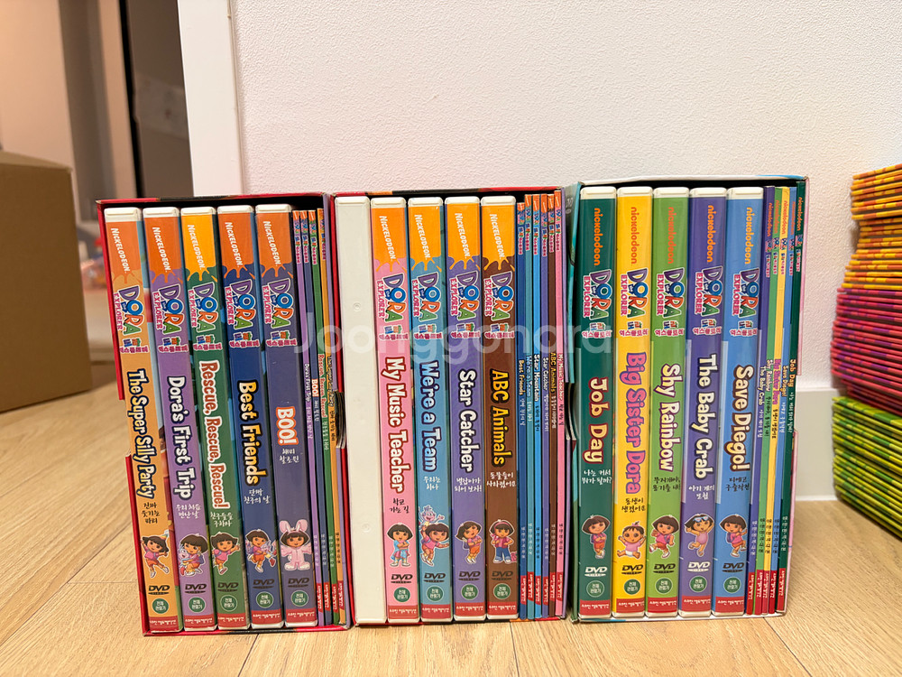 도라 익스플로러 DVD 세트 시즌1-시즌3 + 책 30권 및 오디오 CD--2