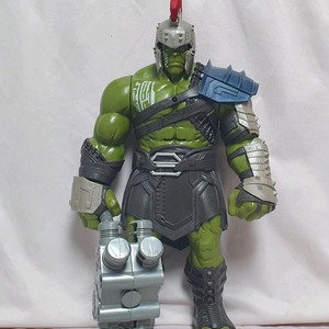 헤즈브로 마블 어벤져스 토킹헐크 피규어