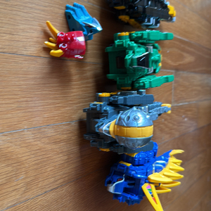 파워레인저 다이노포스 <작토르, 붐바키, 스테고치, 파라사건>