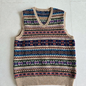 폴로 랄프로렌 페어아일 니트 베스트 M사이즈 판매합니다.