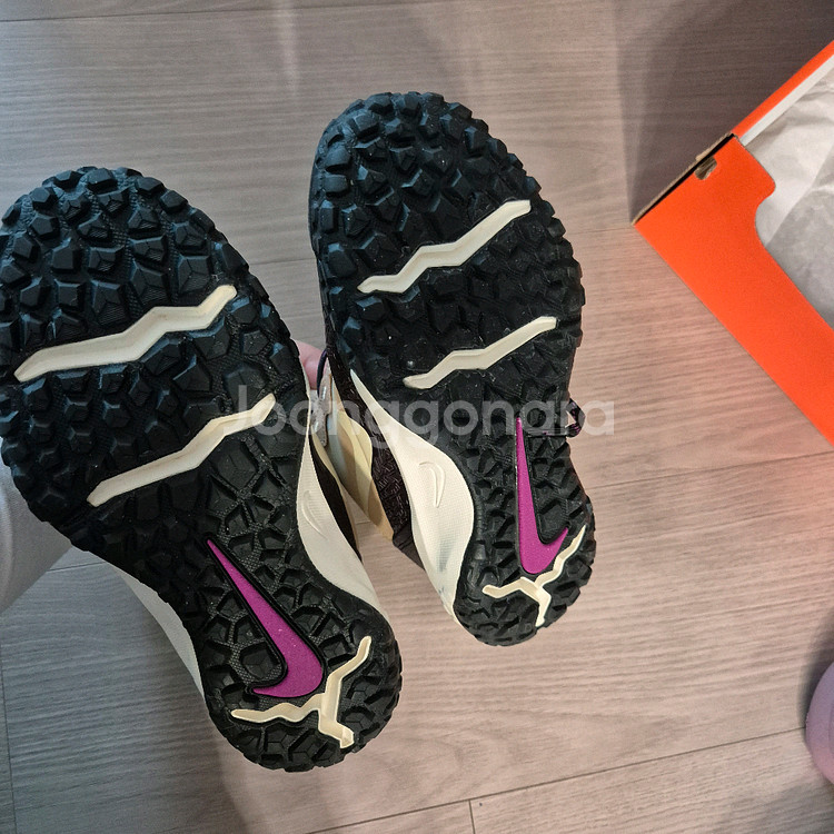 나이키테라스카우트 아동운동화 225사이즈 새상품--1