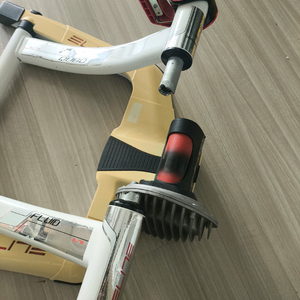 엘리트 쿠보 로라