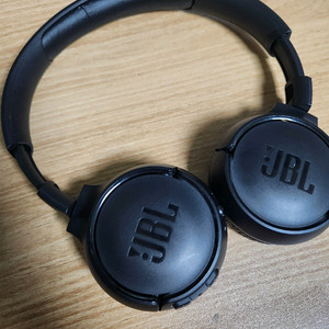JBL T460BT 무선 헤드폰