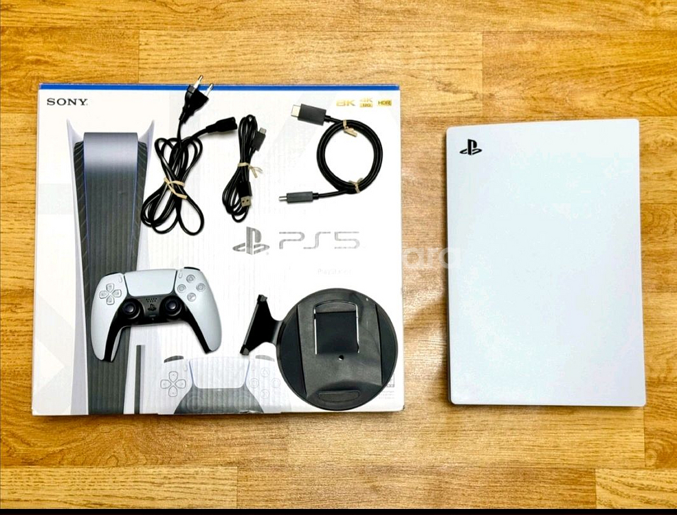 PS5 디스크 에디션. 구성품 다 있어요--0