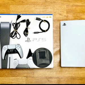 PS5 디스크 에디션. 구성품 다 있어요