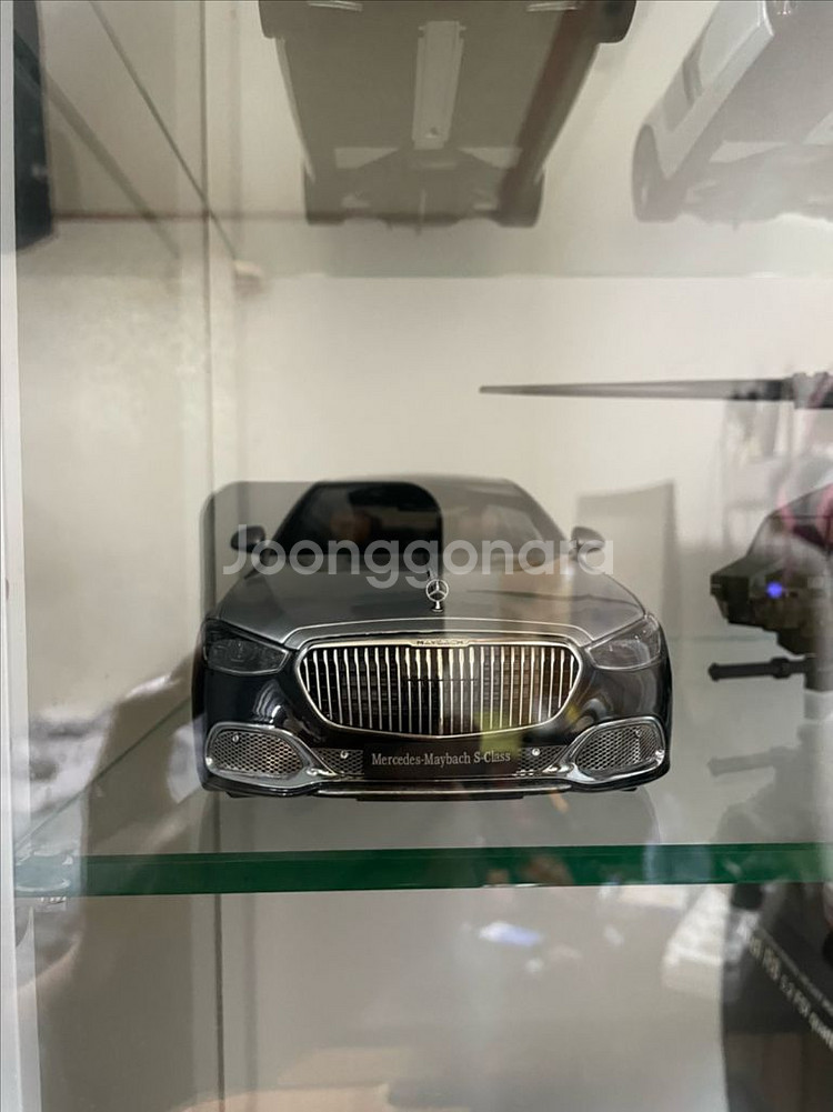 마이바흐 S680 다이캐스트 1:18 올모스트리얼--0