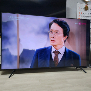 삼성 65인치 UHD 4K 티비 팝니다(21년식/4K영상지원/에너지소비효율1등급)