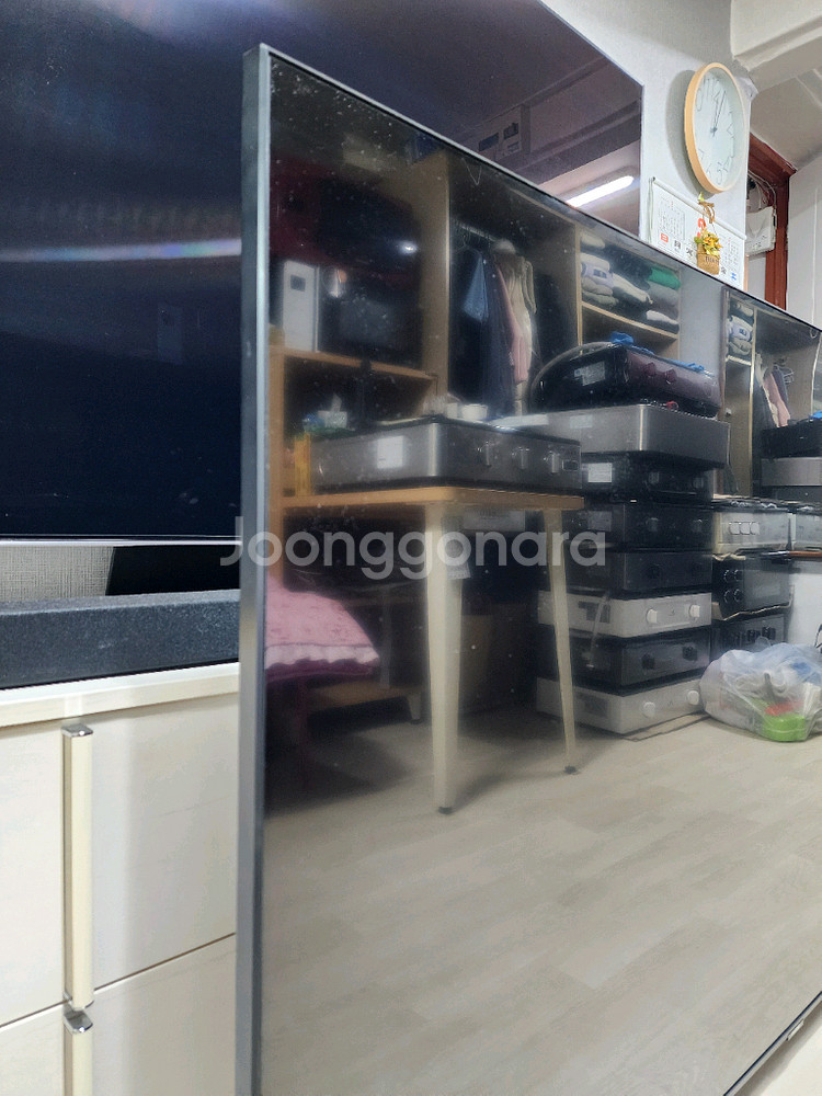 삼성 65인치 UHD 4K 티비 팝니다(21년식/4K영상지원/에너지소비효율1등급)--4