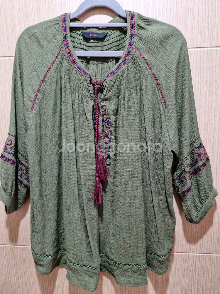 숲 블라우스 판매합니다--0