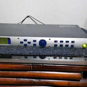 ALTO CONTROL 60 디지털 이퀄라이저.