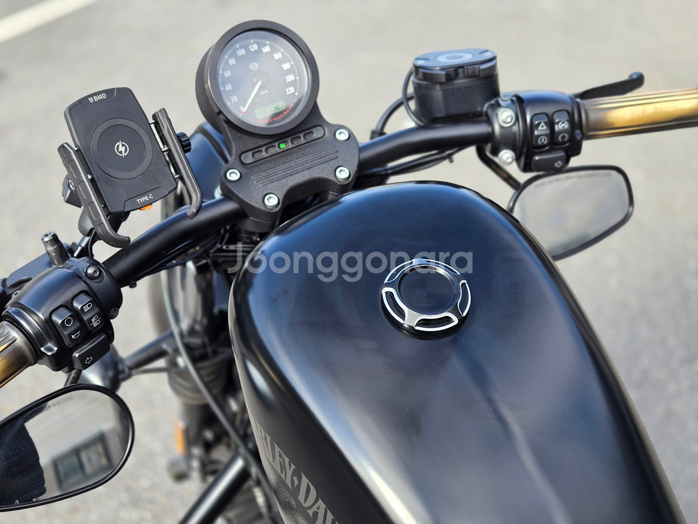 18년식 할리데이비슨 아이언883 판매합니다--7