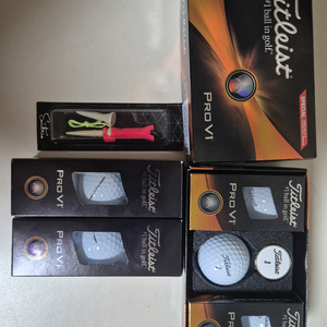 타이틀리스트 PRO V1 골프볼 11구+볼마커+티