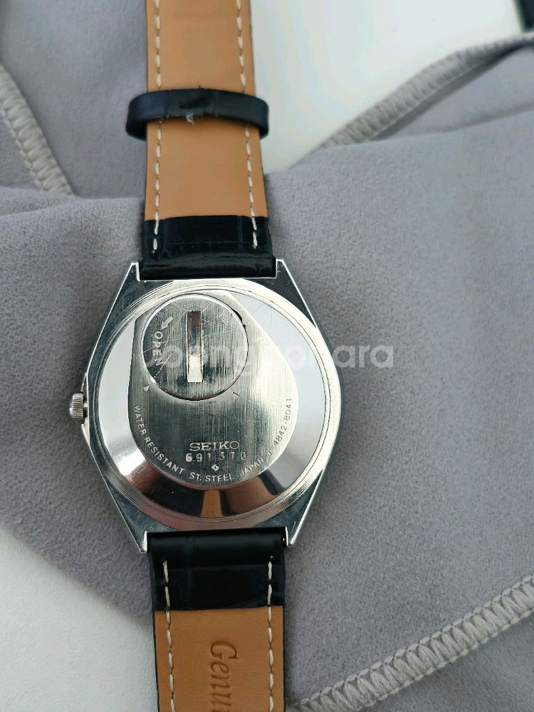 세이코 그랜드 쿼츠 빈티지 시계--4