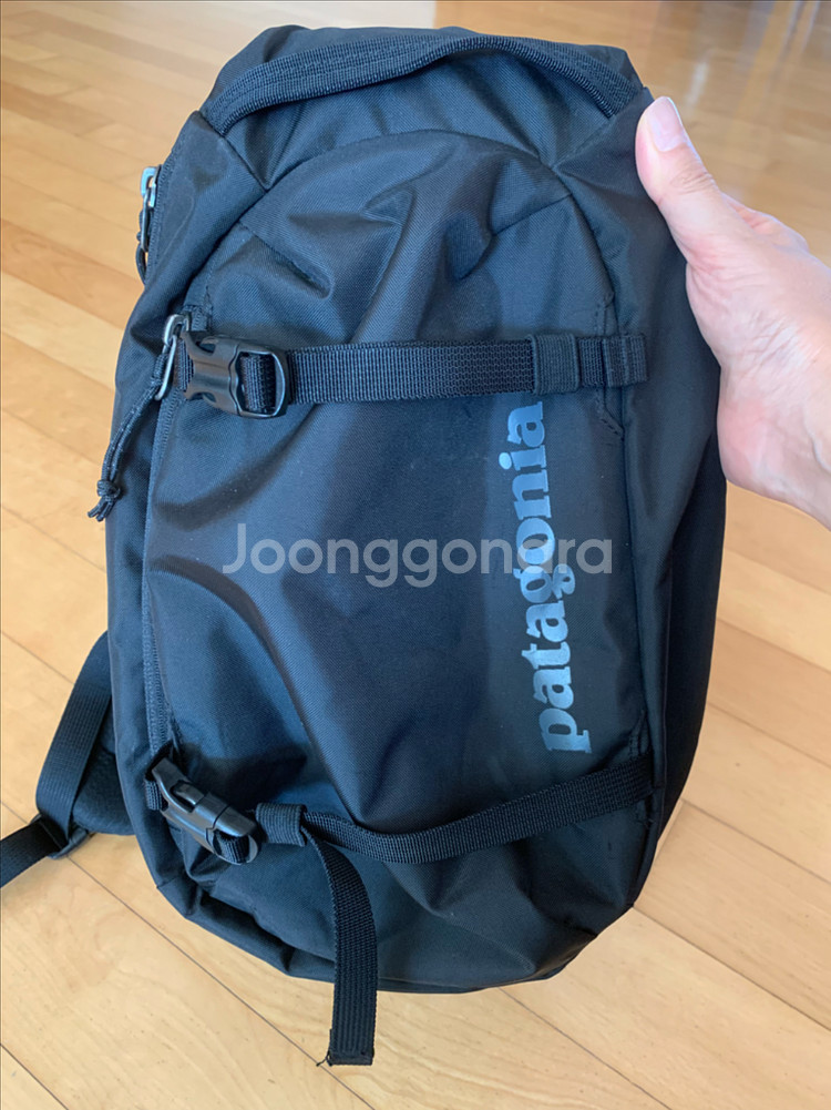 파타고니아 슬링백 8L 블랙--1