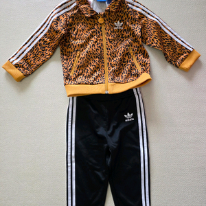 아디다스 아동 레오파드 트레이닝복 세트 24m