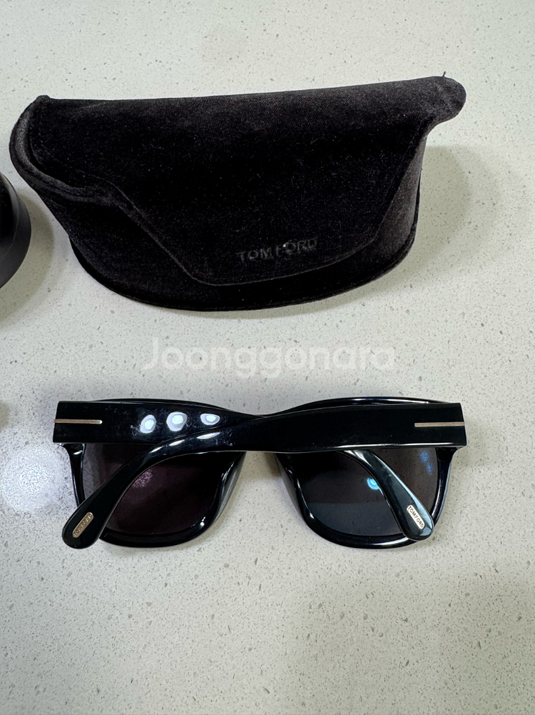 톰포드, 발리 선글라스--4