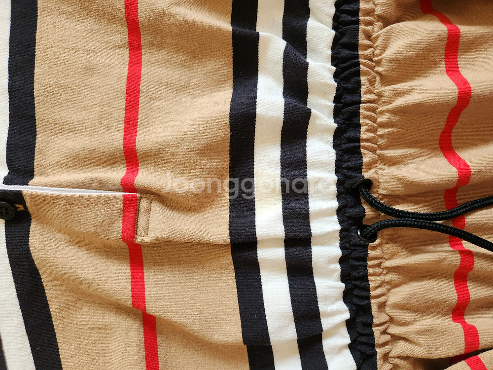 버버리 키즈 체크 원피스 10y--4