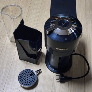 네스프레소 버츄오 캡슐 커피머신, 에어로치노3