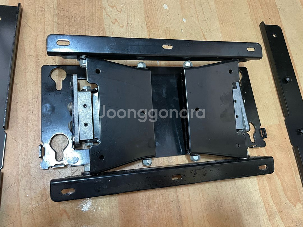 소니 TV 벽걸이 거치대 (40인치 - 65인치 가능)--1