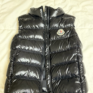 몽클레어 키즈 패딩 조끼 8Y