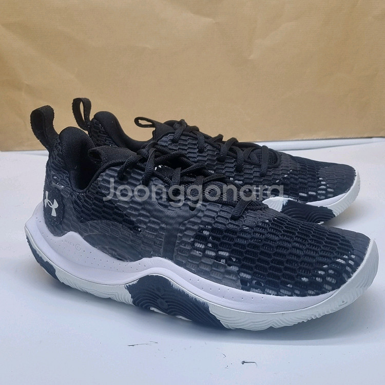 언더아머 스펀3 블랙 농구화 250--0