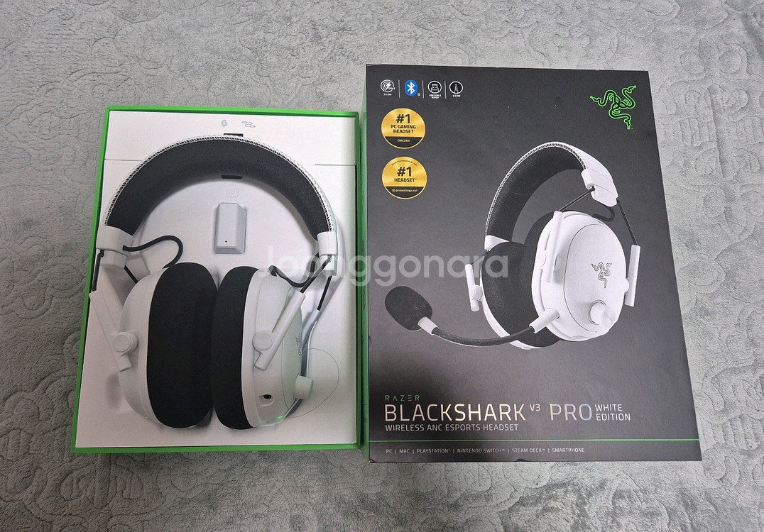 레이저 블랙샤크 v3 pro 화이트--0