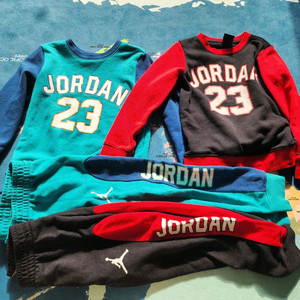 택포)FL에어조던23맨투맨세트 120사이즈(5-6YRS