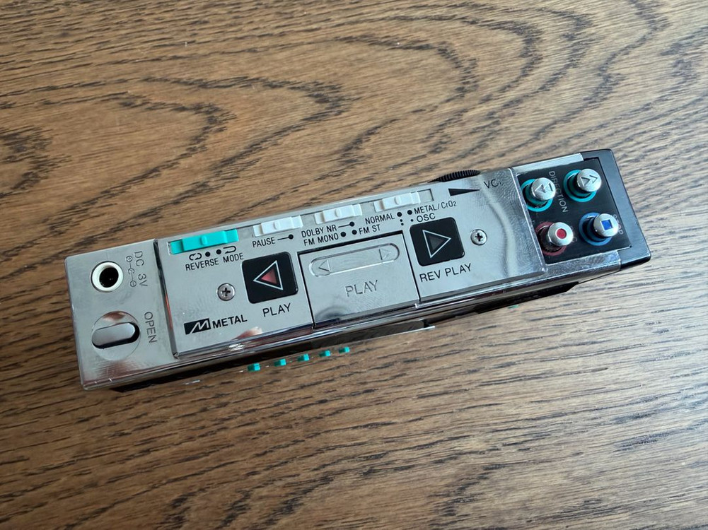 AIWA HS-J9 카세트 워크맨 판매 합니다.--4