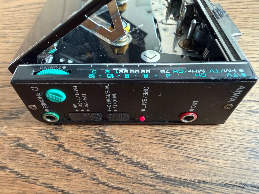 AIWA HS-J9 카세트 워크맨 판매 합니다.--7