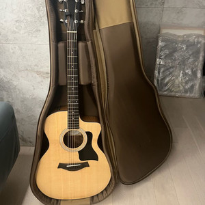 테일러 41인치 어쿠스틱 기타