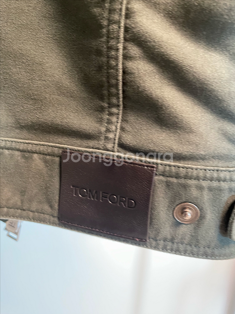 톰포드 브러시드 코튼 자켓 카키색 46사이즈--2