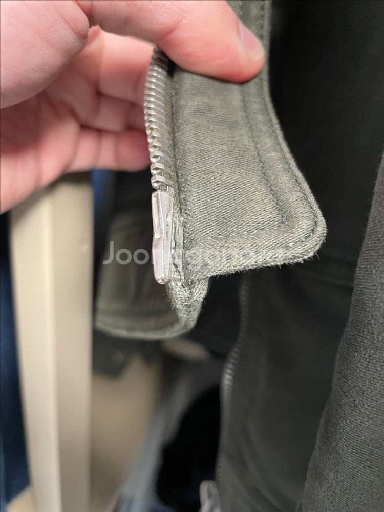 톰포드 브러시드 코튼 자켓 카키색 46사이즈--6