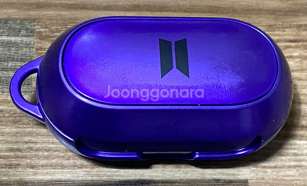 삼성 버즈+(SM-R175)전용 무선충전기BTS에디션 풀셋--1